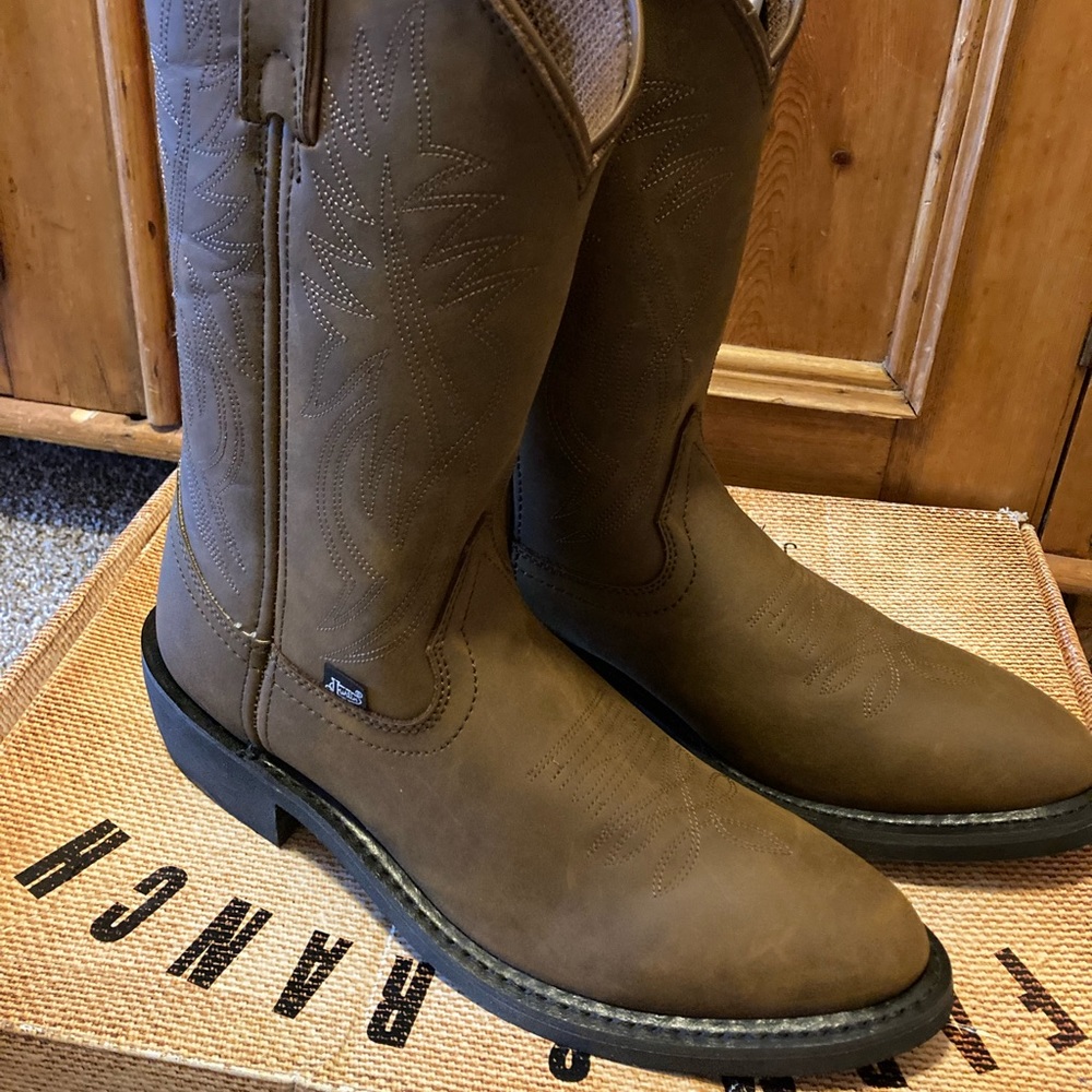 Justin leather boots new in box Mens size 8.5